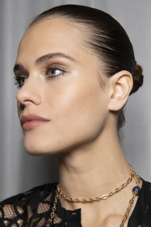 اسبوع الموضة في باريس 2019 مجموعة ايلي صعب الفاخرة لربيع وصيف 2020