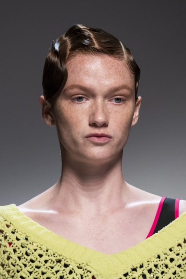 اسبوع الموضة في ميلان 2019 عرض أزياء ERMANNO SCERVINO لربيع وصيف 2020