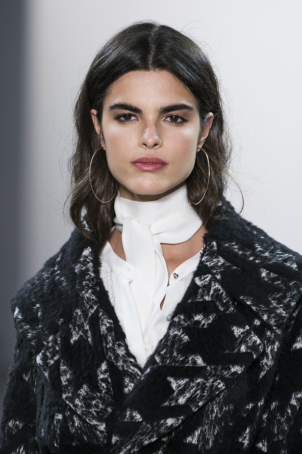 عرض أزياء إيلي تاهاري لخريف وشتاء 2019