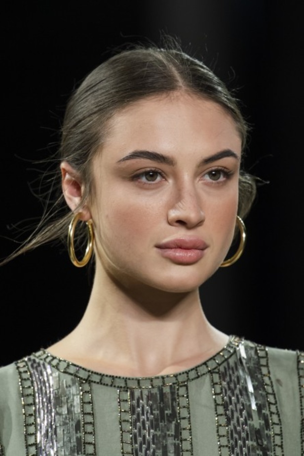  اسبوع الموضة في نيويورك 2019 ابرز صيحات أزياء و اكسسوارات ELIE TAHARI لربيع وصيف 2020 