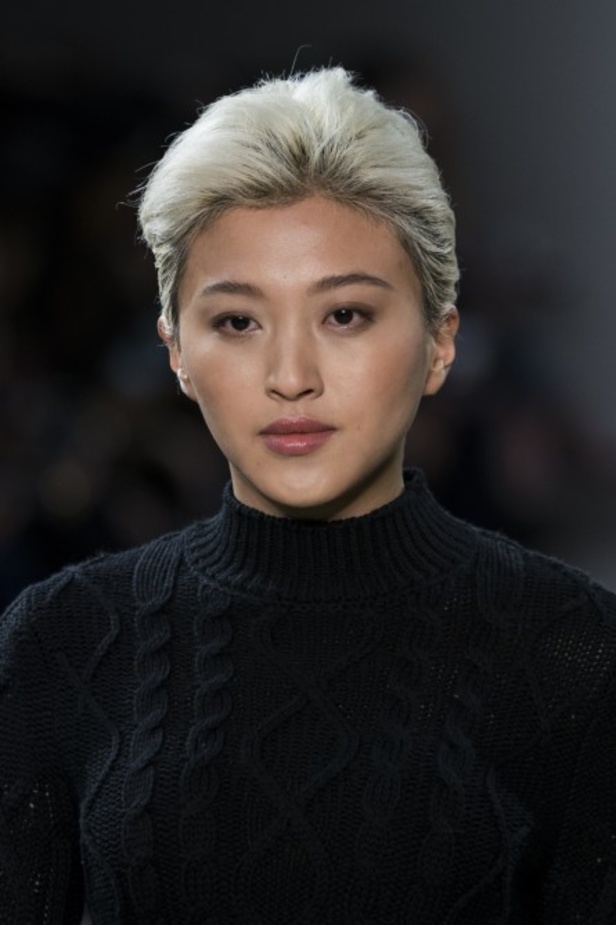 عرض أزياء إيلي تاهاري لخريف وشتاء 2019