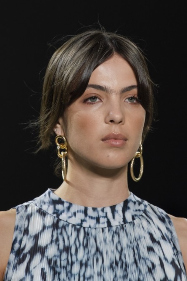  اسبوع الموضة في نيويورك 2019 ابرز صيحات أزياء و اكسسوارات ELIE TAHARI لربيع وصيف 2020 