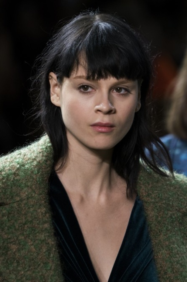 عرض أزياء إيلي تاهاري لخريف وشتاء 2019