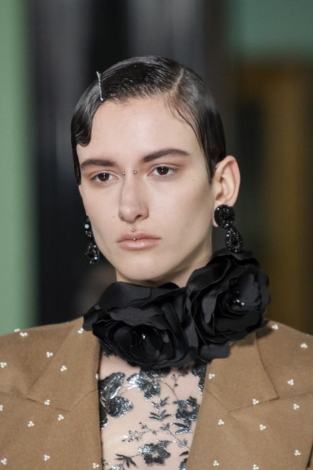 مجموعة erdem للالبسة الجاهزة من اسبوع الموضة في لندن  2020 