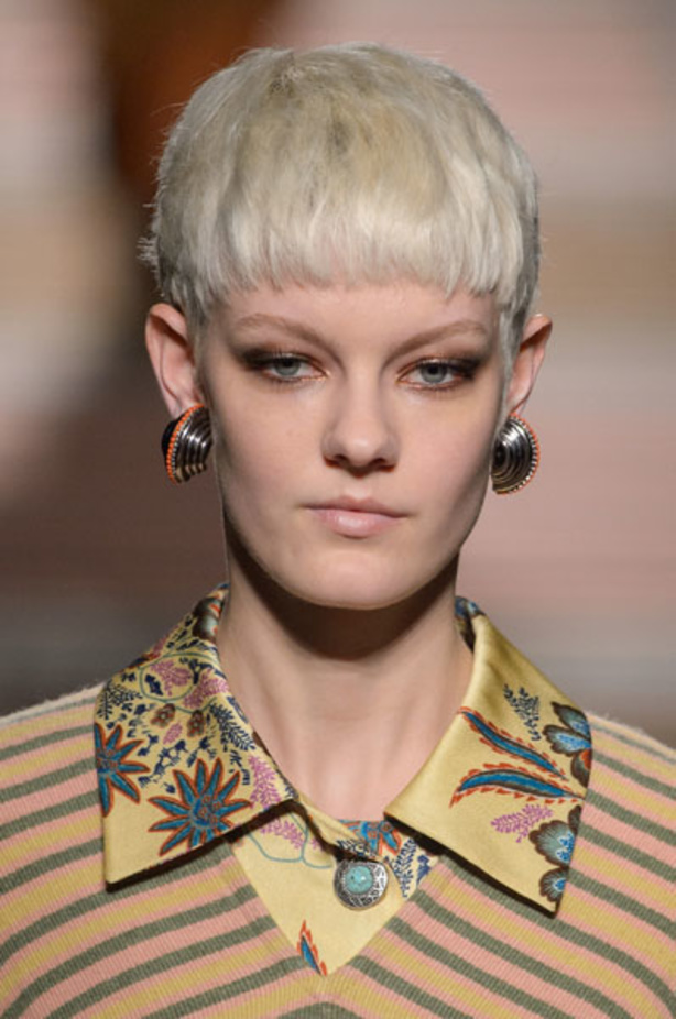 عرض ازياء ايترو لخريف وشتاء 2018