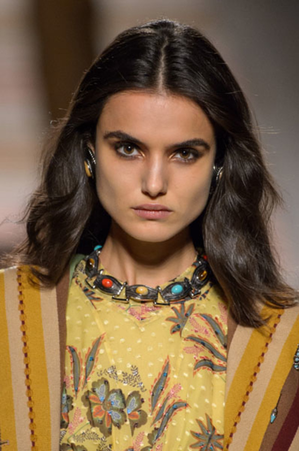 عرض ازياء ايترو لخريف وشتاء 2018