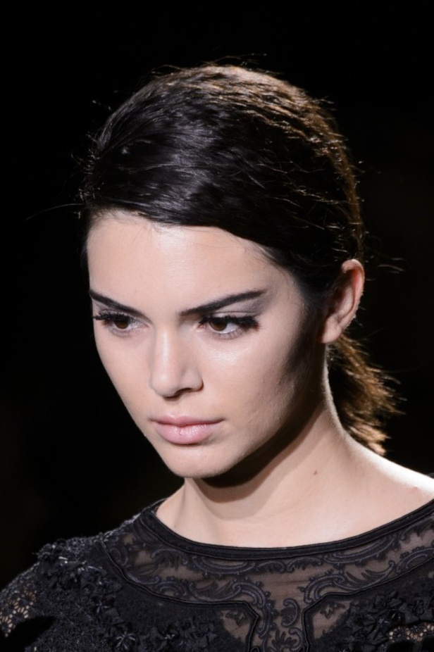 مجموعة Fendi من الألبسة الفاخرة لخريف وشتاء 2017