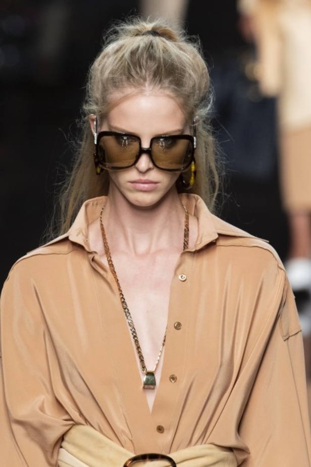 اسبوع الموضة في ميلان 2019 أزياء FENDI  الفاخرة  من ميلان لربيع وصيف 2020