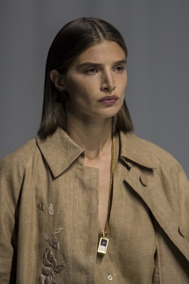 عرض ازياء Fendi لربيع وصيف 2021 من اسبوع الموضة في ميلانو 