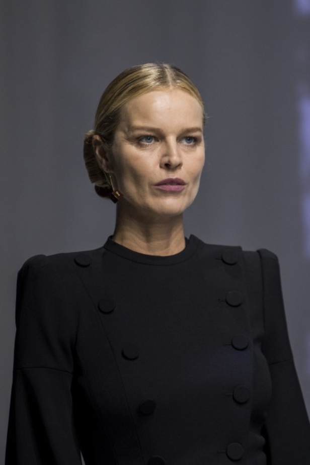 عرض ازياء Fendi لربيع وصيف 2021 من اسبوع الموضة في ميلانو 