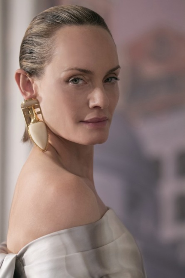 عرض أزياء دار Fendi للأزياء الراقية لخريف وشتاء 2021-2022