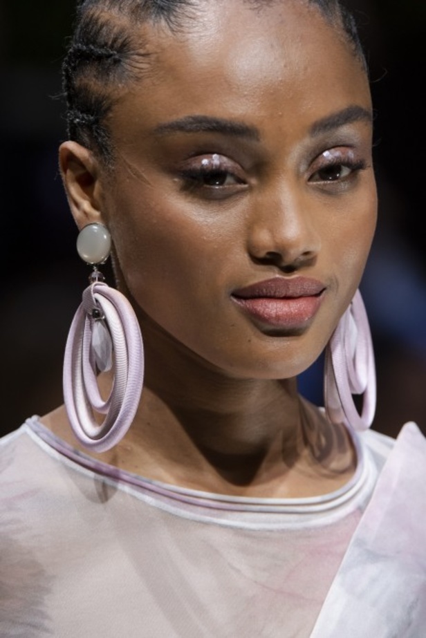 اسبوع الموضة في ميلان 2019 مجموعة GIORGIO ARMANI لربيع وصيف 2020