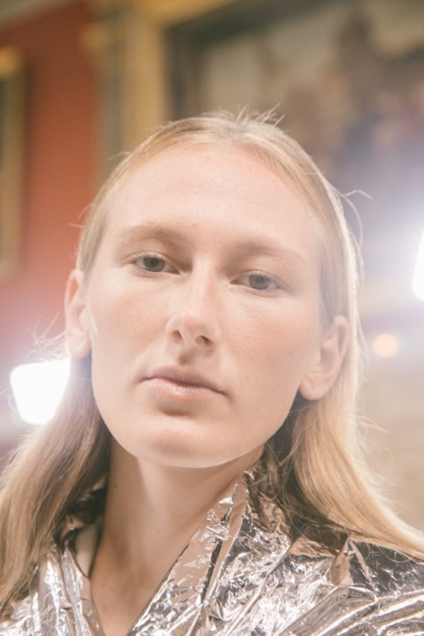 عرض ازياء مجموعة GABRIELA HEARST لربيع وصيف 2021 من أسبوع الموضة في باريس