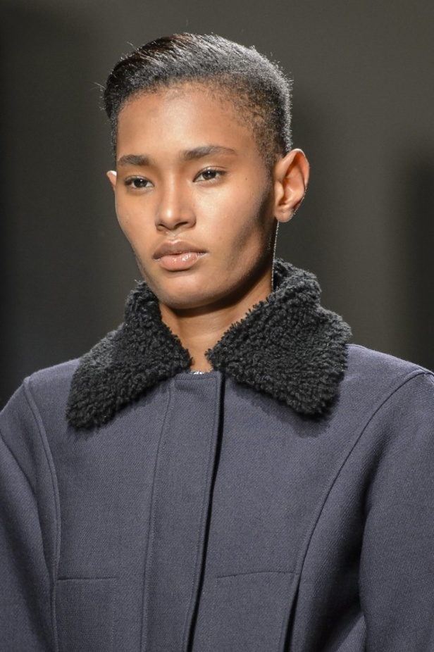 مجموعة Guy Laroche الكلاسيكية لخريف وشتاء 2017