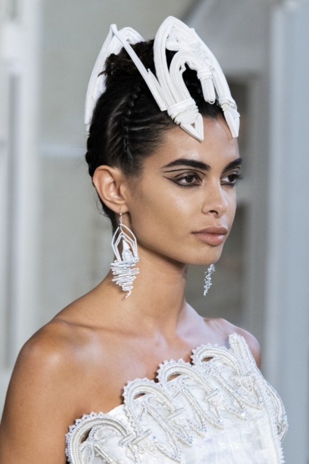 مجموعة Guo Pei للأزياء الفاخرة لخريف ٢٠١٨ !