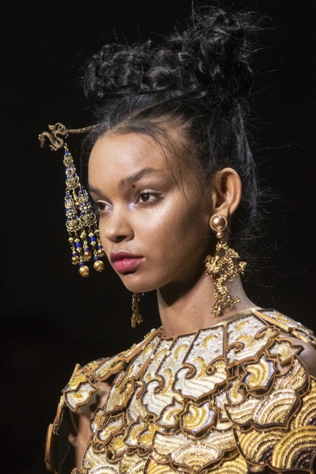 مجموعة Guo Pei للهوت كوتور لموسم ربيع وصيف 2019