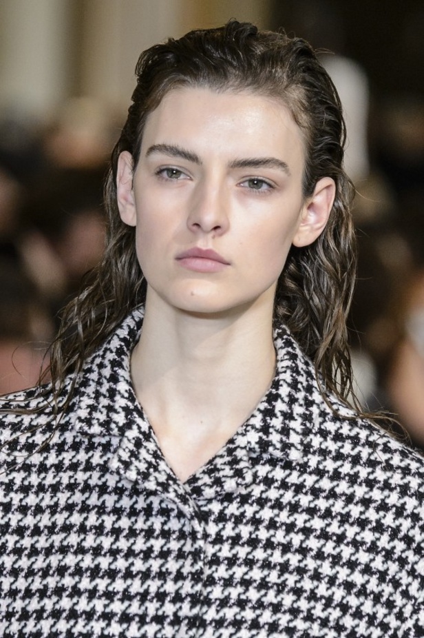 مجموعة جيامباتيستا فالي Giambattista Valli لخريف وشتاء 2017