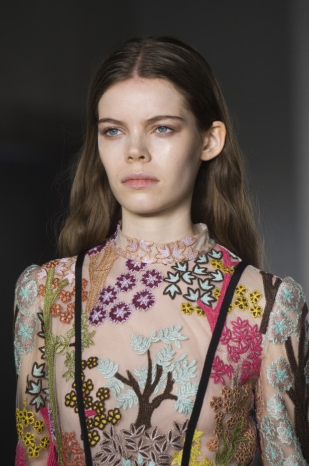 مجموعة  Giambattista Valli لربيع وصيف 2019