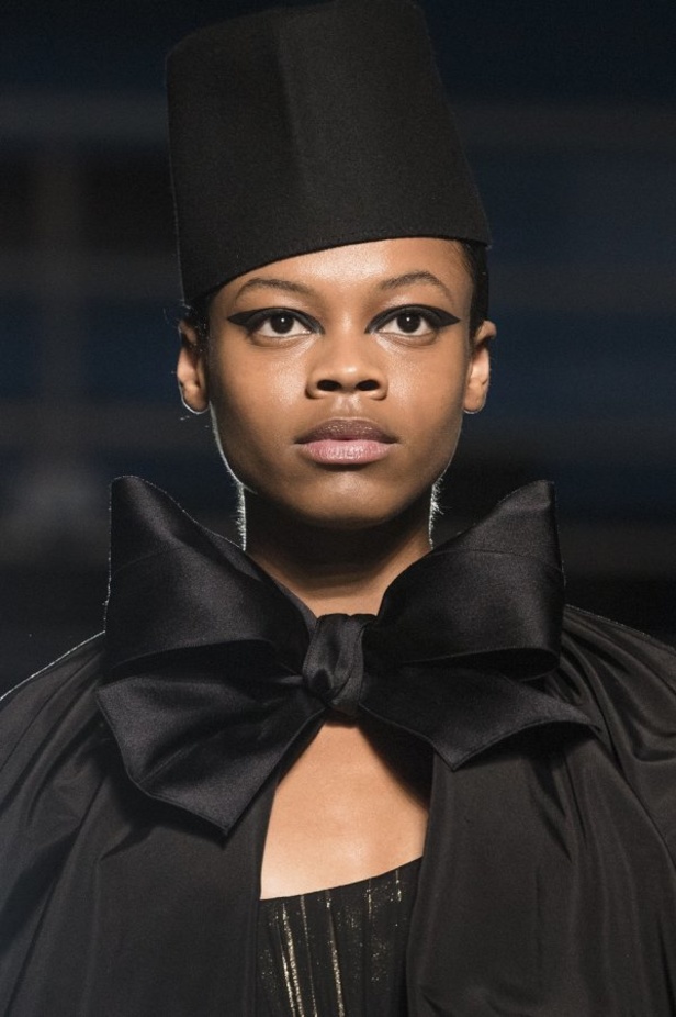 مجموعة الألبسة الراقية من جيامباتيستا فالي لربيع 2019