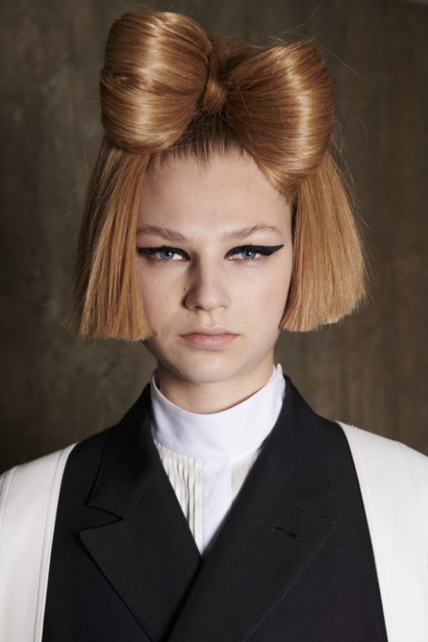 مجموعة جيامباتيستا فالي للهوت كوتور لخريف وشتاء 2021-2022