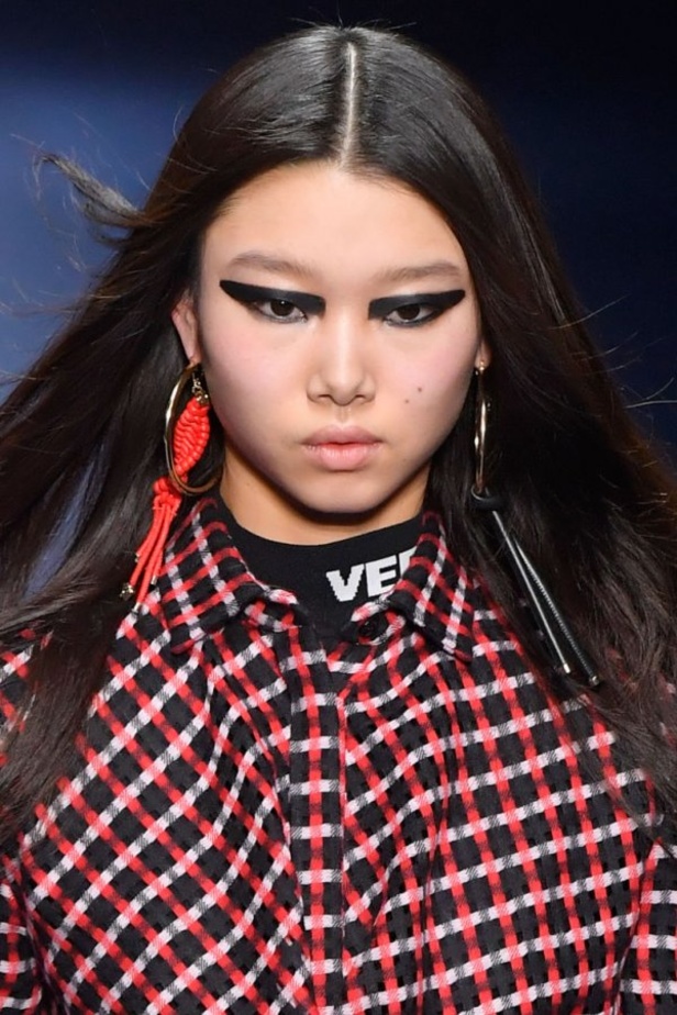 بالصور: مجموعة ازياء بوتيغا فينيتا ريزورت 2018