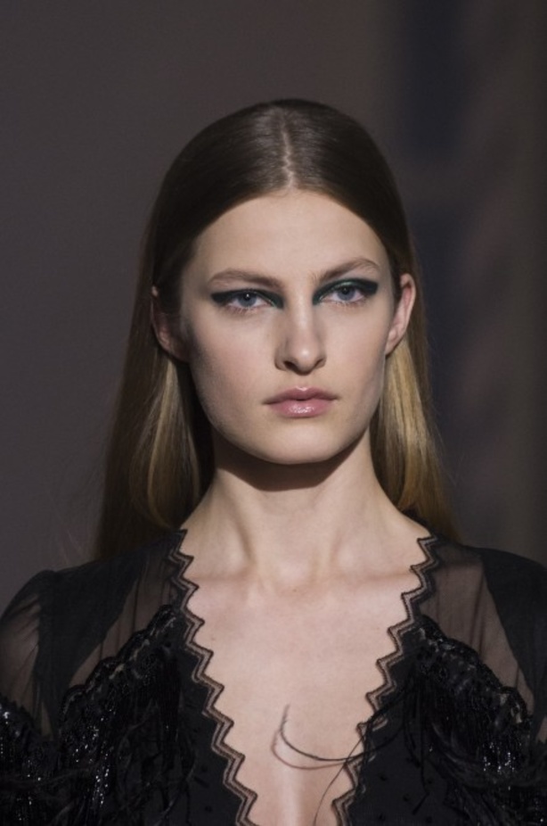 مجموعة Givenchy للهوت كوتور لموسم ربيع وصيف 2018