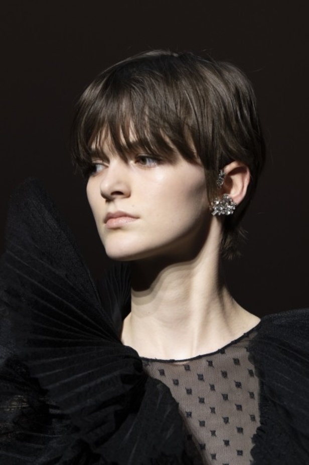 عرض أزياء Givenchy جيفنشي لـ haute couture لربيع وصيف 2020