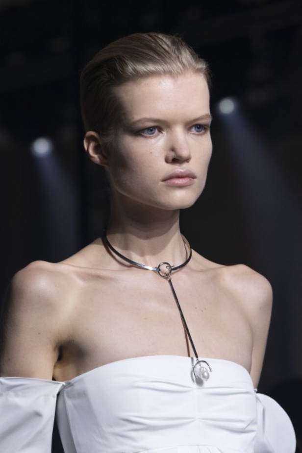 مجموعة جيفنشي للأزياء الراقية لخريف وشتاء 2021