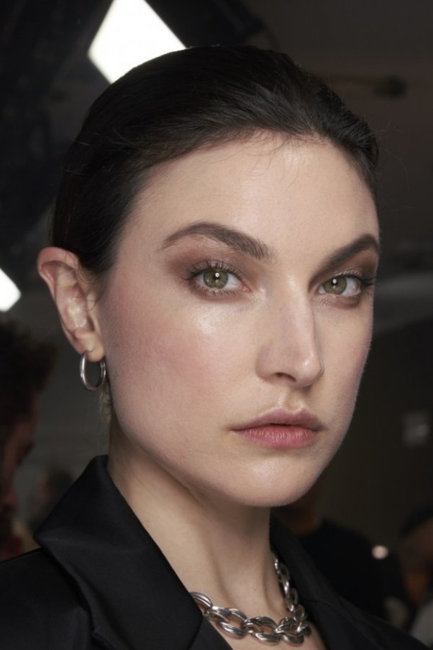 مجموعة جيفنشي للأزياء الراقية لخريف وشتاء 2021