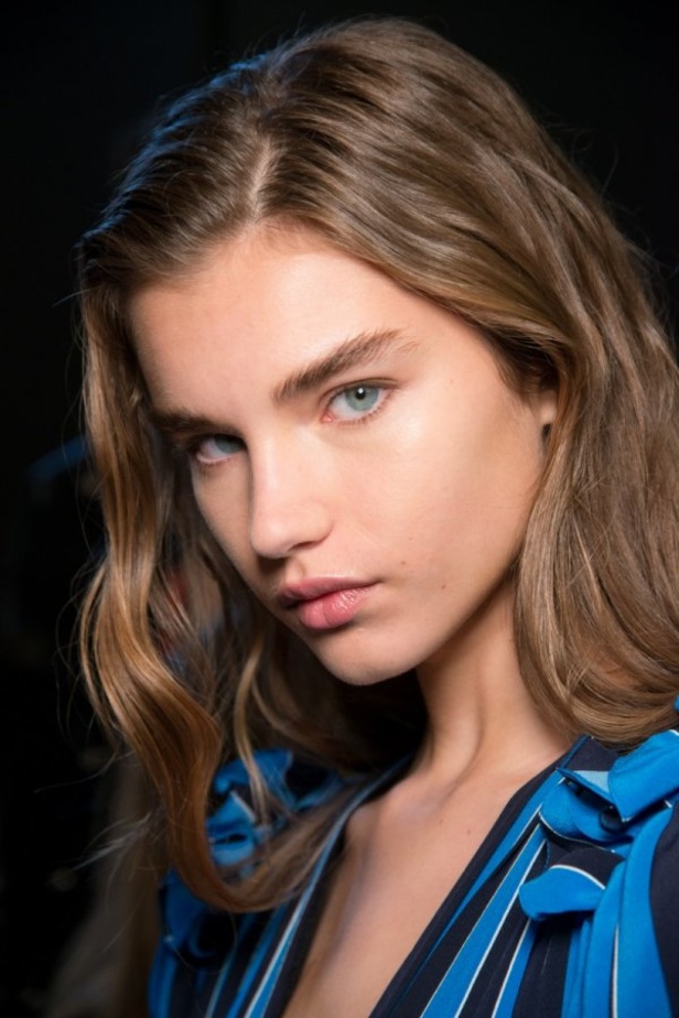 الكلاسيكية في مجموعة Givenchy لربيع وصيف 2018 في باريس