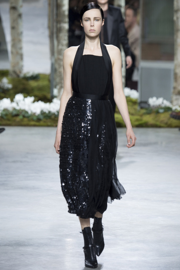 Hugo Boss: عالم كلاسيكي أنيق