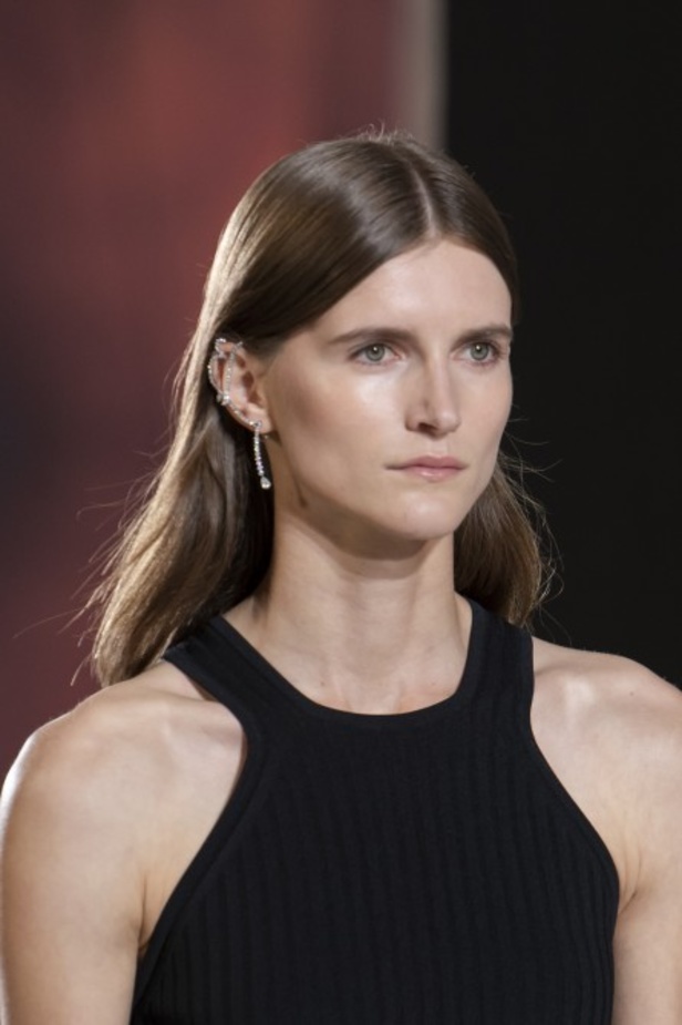 عرض أزياء Hermes لربيع وصيف 2021 من أسبوع الموضة في باريس