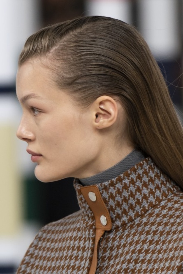 عرض أزياء Hermes لخريف وشتاء 2020-2021 خلال اسبوع الموضة في باريس