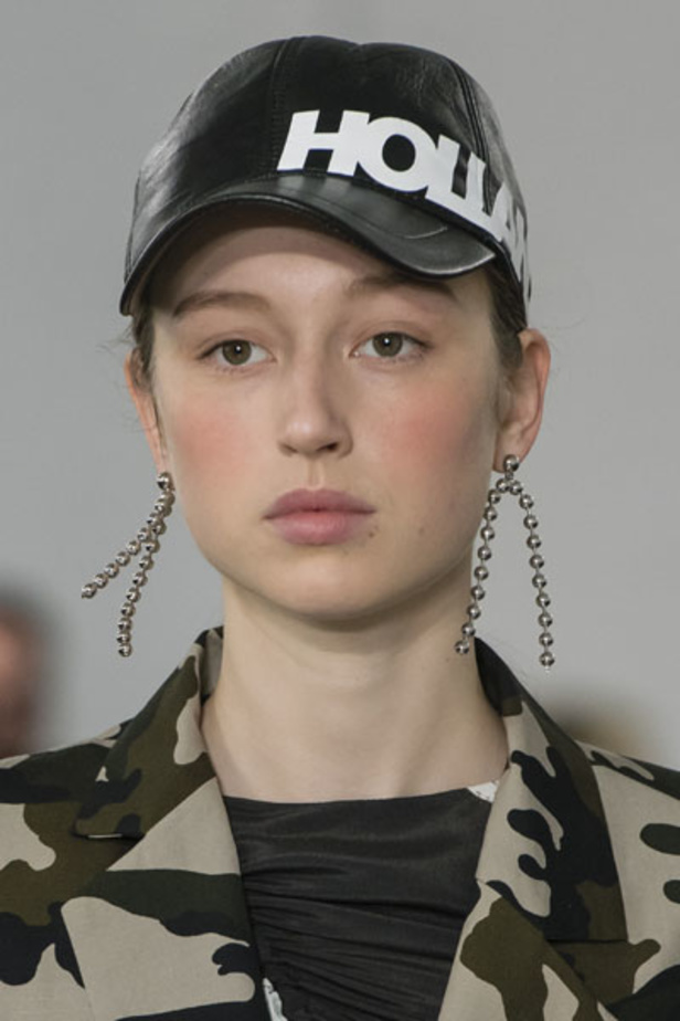 مجموعة House of Holland لخريف 2018