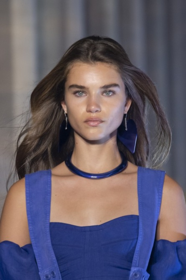 عرض أزياء ايزابيل ماران ISABEL MARANT لربيع وصيف 2021 خلال أسبوع الموضة في باريس