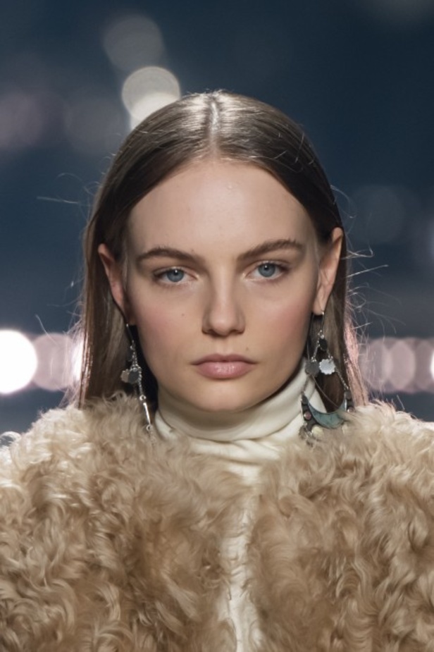 ازياء Isabel Marant لخريف وشتاء 2020 خلال اسبوع الموضة في باريس