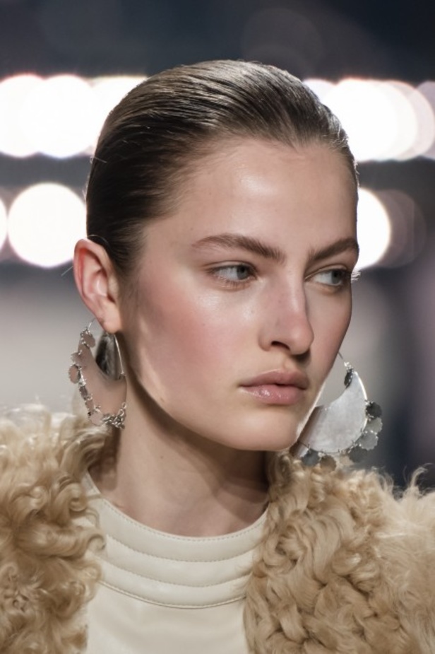 ازياء Isabel Marant لخريف وشتاء 2020 خلال اسبوع الموضة في باريس