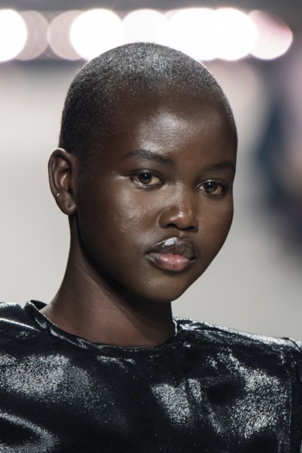 ازياء Isabel Marant لخريف وشتاء 2020 خلال اسبوع الموضة في باريس