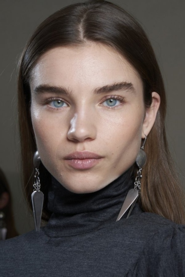 ازياء Isabel Marant لخريف وشتاء 2020 خلال اسبوع الموضة في باريس