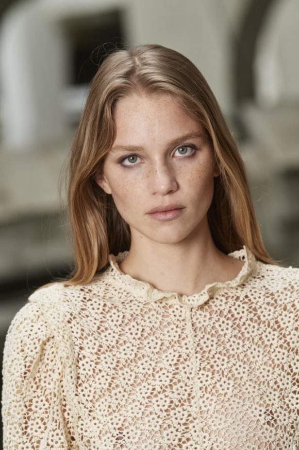 عرض أزياء دار Isabel Marant لخريف وشتاء 2021-2022