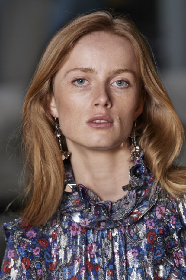 عرض أزياء دار Isabel Marant لخريف وشتاء 2021-2022