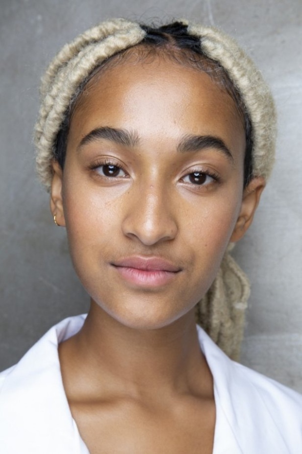 عرض مجموعة Issey Miyake ربيع وصيف 2020 