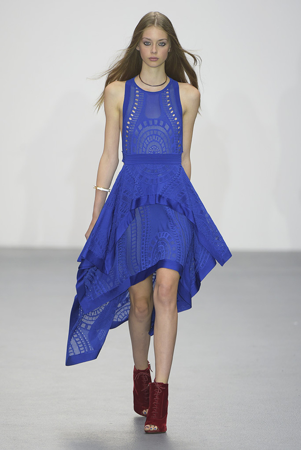 مجموعة Issa لربيع و صيف 2016