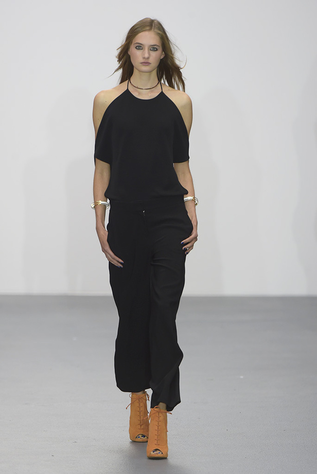 مجموعة Issa لربيع و صيف 2016