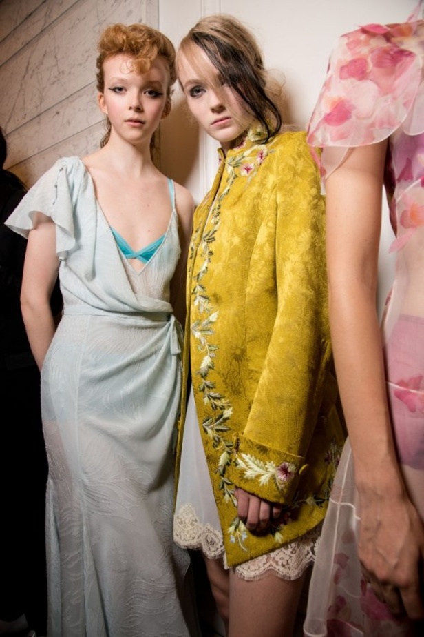 مجموعة "جون غاليانو" John Galliano لموسم ربيع وصيف 2018