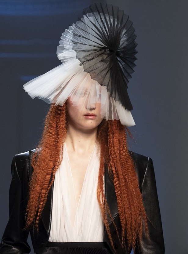 مجموعة الألبسة الراقية من جان بول غوتييه لربيع 2019