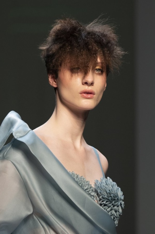 مجموعة الألبسة الراقية من جان بول غوتييه لربيع 2019