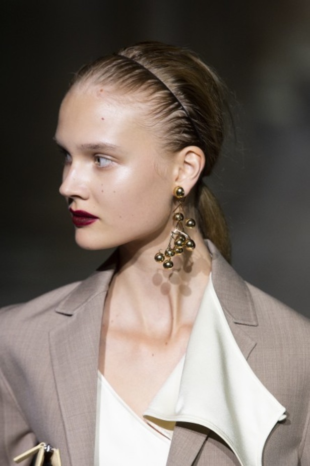 اسبوع الموضة في ميلان 2019 ازياء JIL SANDER لربيع وصيف 2020 