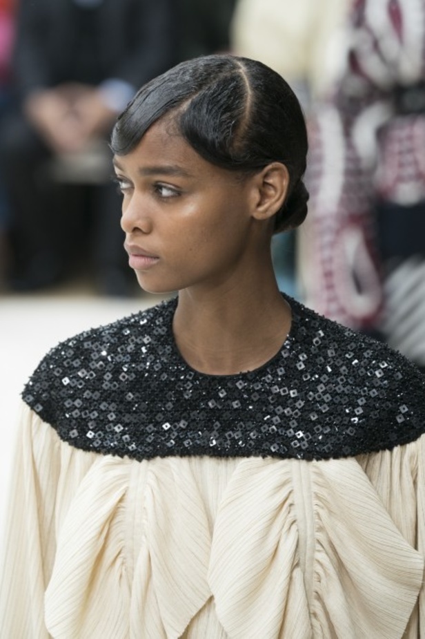 عرض أزياءJ.W. Anderson  لموسم خريف وشتاء 2019