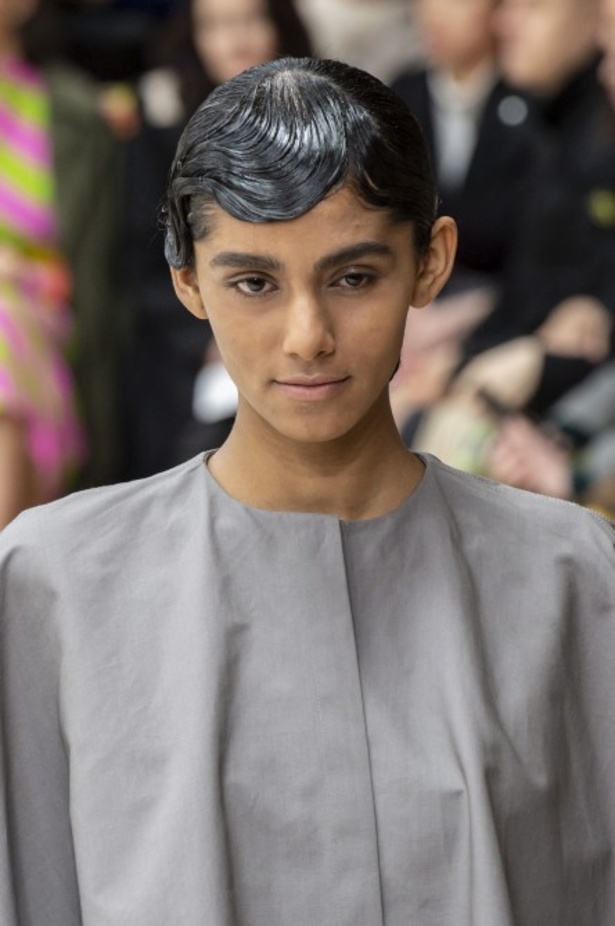 عرض أزياءJ.W. Anderson  لموسم خريف وشتاء 2019